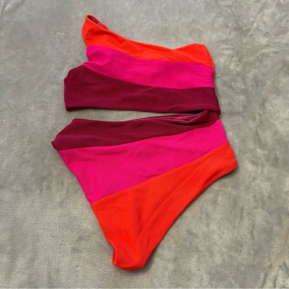 New! Beach Riot Joyce swimsuit be mine colorblock 24376 - Picture 5 of 8